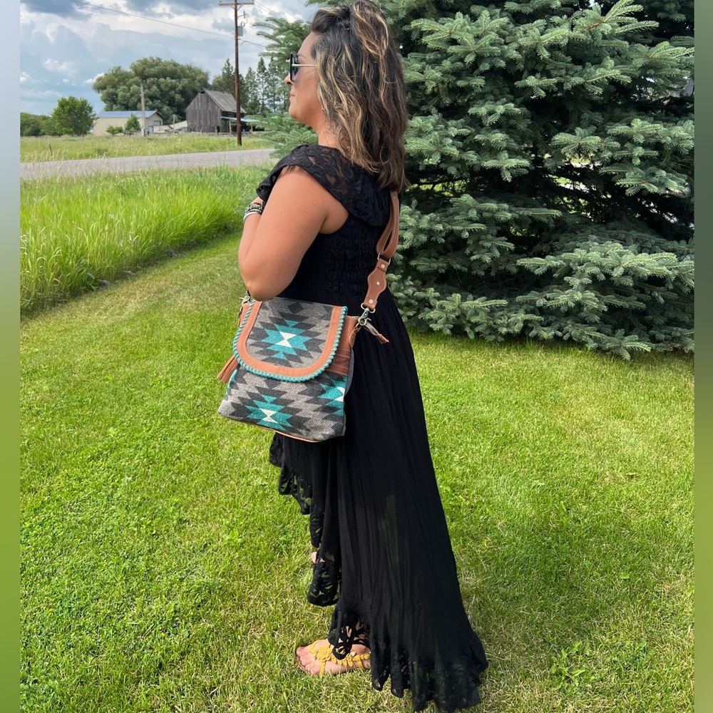 😍New Style Myra Bag Corset woven leather flap Rug canvas tribal new crossbody - Picture 2 of 10